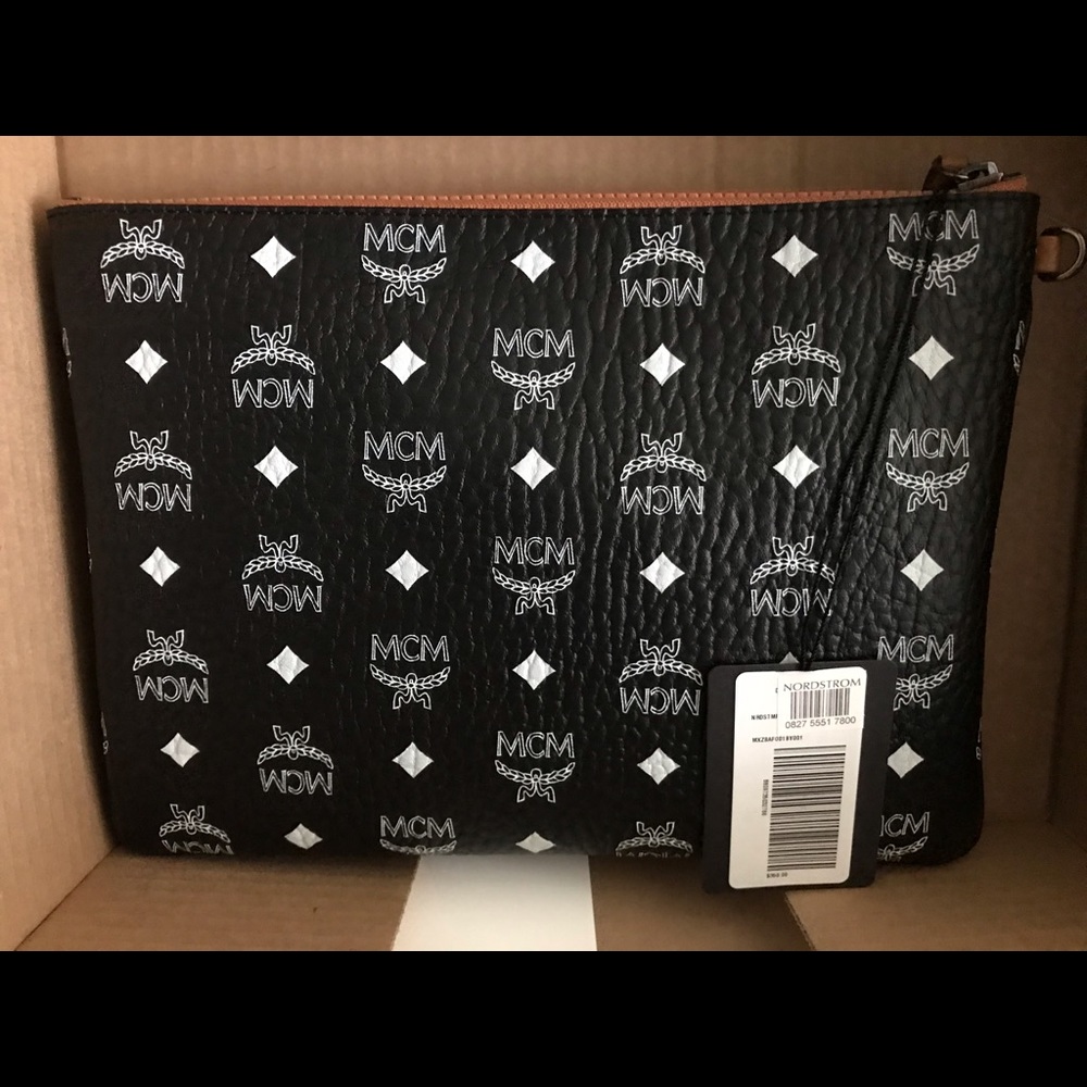 MCM Medium Visetos Zip Wristlet